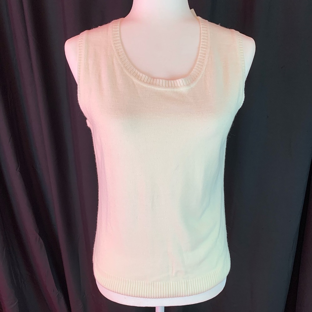 Stephanie Rogers white sleeveless sweater size L